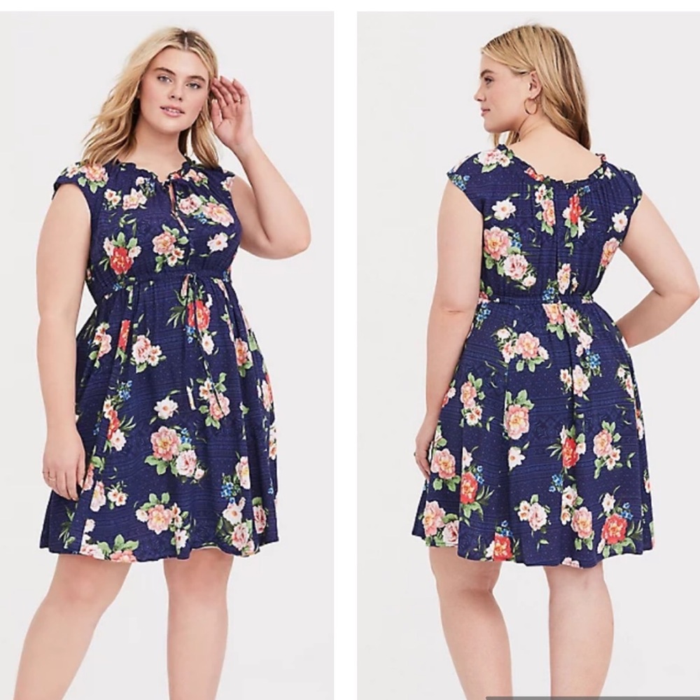 Torrid | Womens Floral Tie Waist A Line Dress Size 1 (14/16)